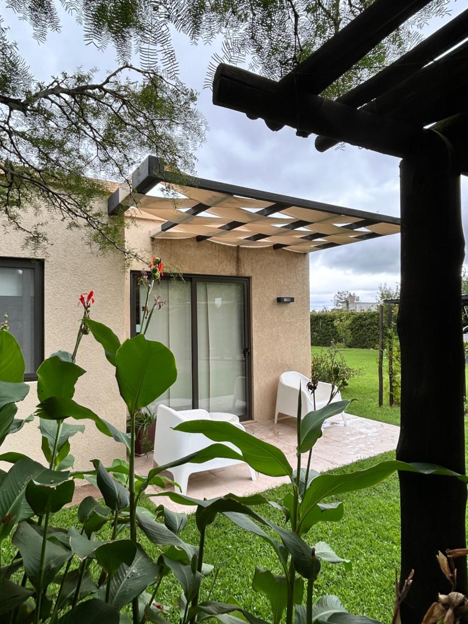 Loft Los Cerezos En Vistalba, Zona De Vinedos Y Bodegas ルハン・デ・コージョ エクステリア 写真